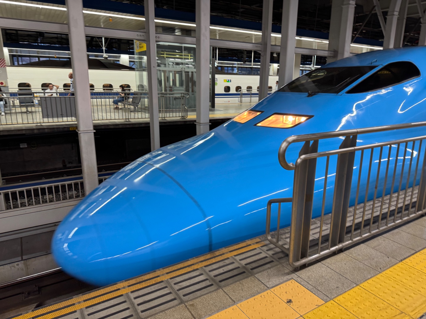 成人 JPY 8570 (非指定席)
小童 JPY 4280 (非指定席)

18:45 (1 hr 6 min)
19:00 (1 hr 1 min) - One Piece Shinkansen
19:15 (1 hr 1 min)
19:30 (1 ...