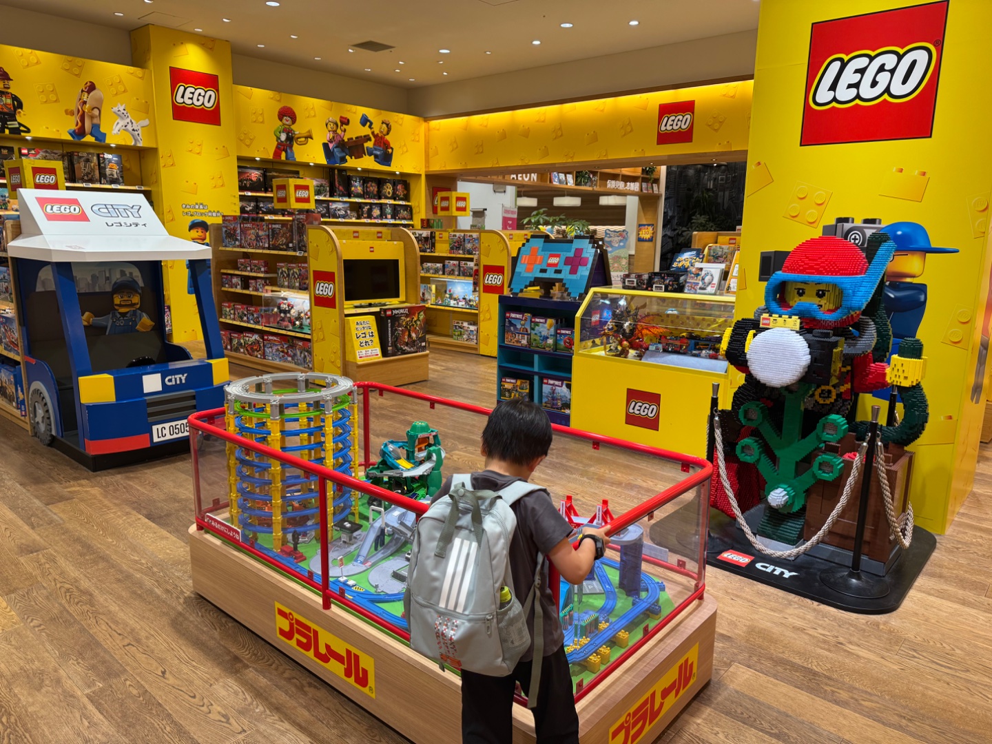 3/F 有玩具部 (LEGO, Tomica, 兒童書店等等)